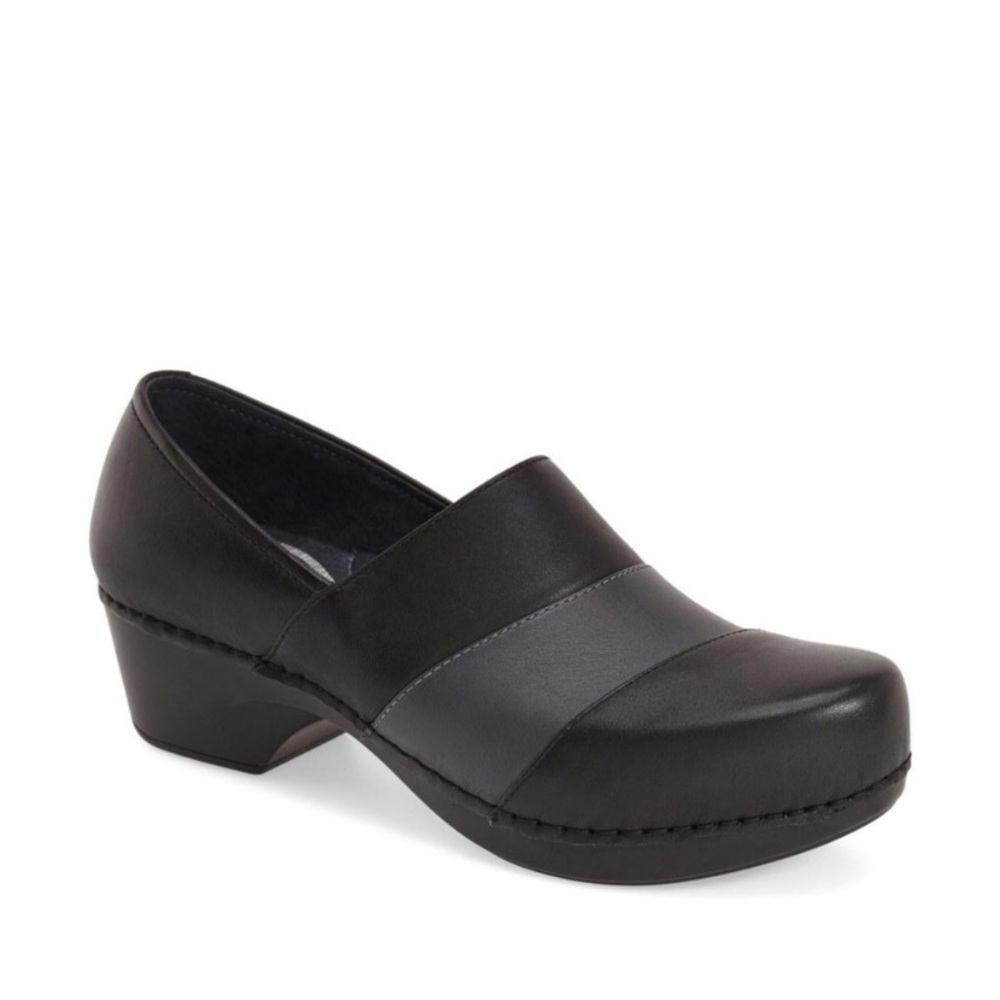 Dansko Tenley Leather Clogs Size 37